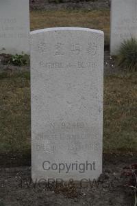 Les Baraques Military Cemetery Sangatte - Liu Lien T'ing, 